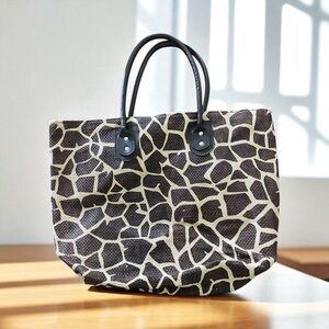 Animal Print / Giraffe Print 🦒 Stylish Brown and Cream Tote Bag
